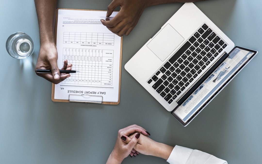 Active vs. Passive Medical Recruiting: How to Attract the Best Candidates Using Both